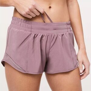 Lululemon Hotty Hot Low-Rise Lined Short